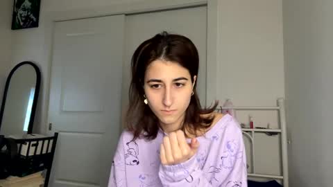 Snapshot of raiyvyn chatting on 01.03.25 Ray Ray online show from 01.03.25