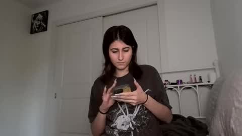 Snapshot of raiyvyn chatting on 01.14.26 Ray Ray online show from 01.14.26