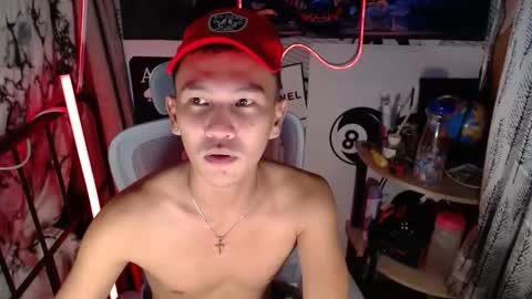 Snapshot of ralfhuge24 chatting on 02.22.26 ralfhuge24 online show from 02.22.26