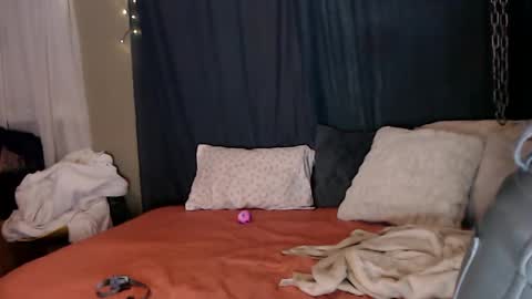    RAMONA Q   online show from 12.20.24