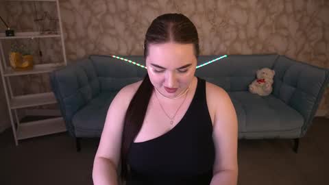 Snapshot of rapunzelangel chatting on 05.26.26 rapunzelangel online show from 05.26.26