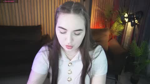Snapshot of rapunzelangel chatting on 06.02.26 rapunzelangel online show from 06.02.26