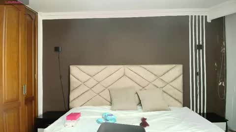 Raquel online show from 09.19.25