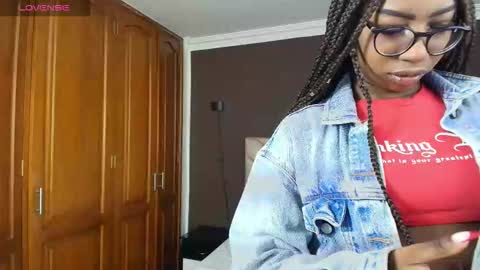 Raquel online show from 10.16.25