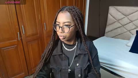 Raquel online show from 01.08.26