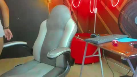 Snapshot of rashelderosa chatting on 06.17.26 RashelDerosa online show from 06.17.26