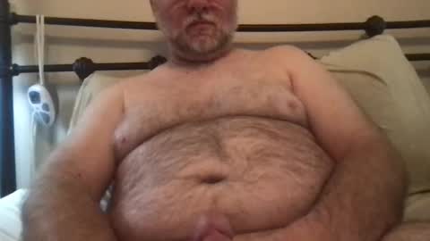 Snapshot of rattoy19 chatting on 01.23.25 Rattoy online show from 01.23.25