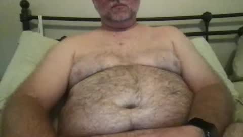 Snapshot of rattoy19 chatting on 10.14.25 Rattoy online show from 10.14.25