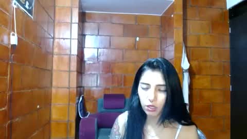 Snapshot of raven__purple chatting on 01.29.25 raven__purple online show from 01.29.25