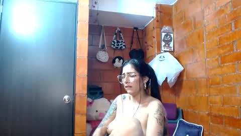 Snapshot of raven__purple chatting on 03.10.25 raven__purple online show from 03.10.25