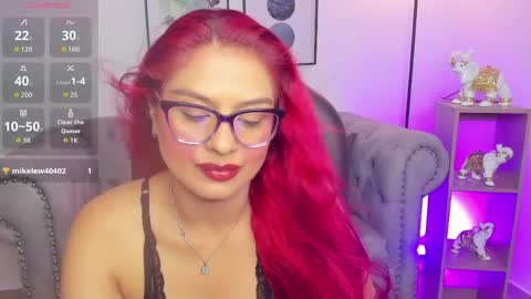 Snapshot of raven_reyes7 chatting on 04.30.26 raven online show from 04.30.26