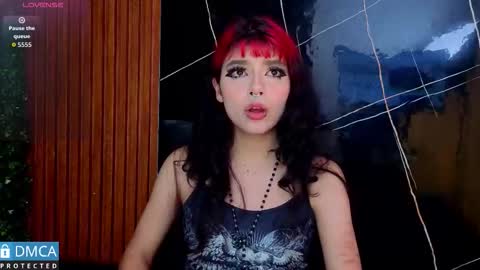 Snapshot of raven_rox_ chatting on 03.07.26 raven_rox_ online show from 03.07.26