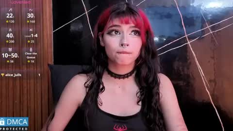 Snapshot of raven_rox_ chatting on 04.13.26 raven_rox_ online show from 04.13.26