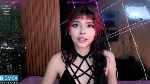 Snapshot of raven_rox_ chatting on 05.04.26 raven_rox_ online show from 05.04.26