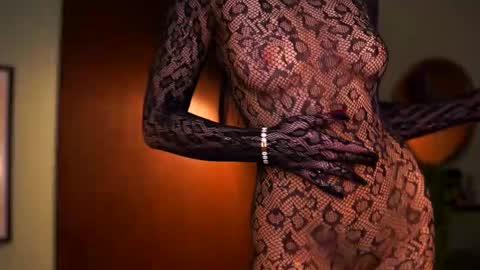 Snapshot of ravennadarcy chatting on 11.13.25 Lav online show from 11.13.25