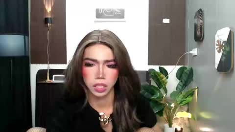 ravennaxx online show from 02.22.25