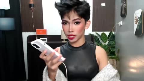 ravennaxx online show from 02.27.25