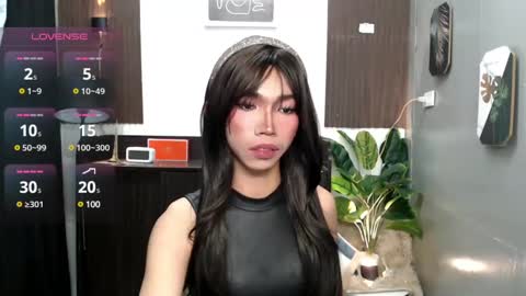 ravennaxx online show from 02.27.25