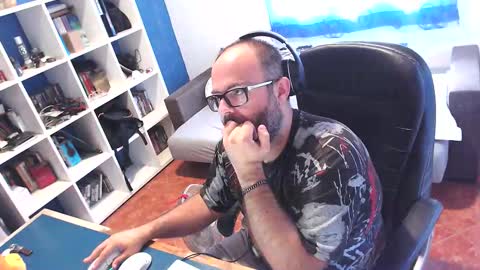 ravingr3d3 online show from 10.03.25