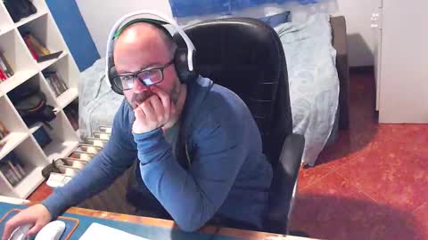 Snapshot of ravingr3d3 chatting on 02.11.26 ravingr3d3 online show from 02.11.26