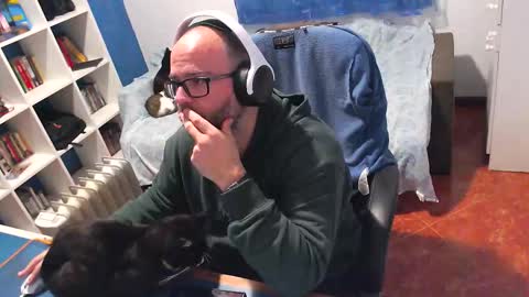 Snapshot of ravingr3d3 chatting on 02.12.26 ravingr3d3 online show from 02.12.26