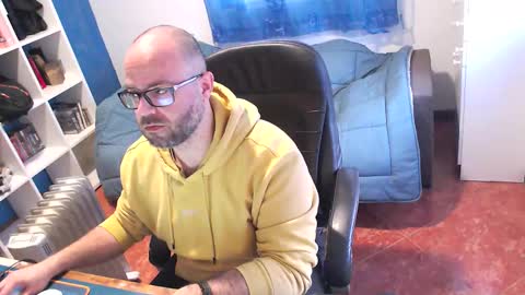 Snapshot of ravingr3d3 chatting on 03.10.26 ravingr3d3 online show from 03.10.26