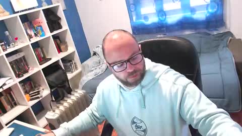 Snapshot of ravingr3d3 chatting on 03.18.26 ravingr3d3 online show from 03.18.26