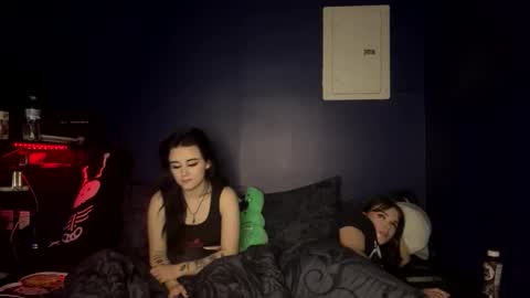 Ravyn and Nyx online show from 10.25.25