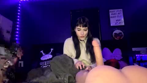 Ravyn and Nyx online show from 12.20.25