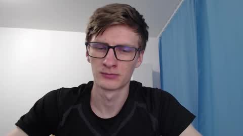 Snapshot of ray_booy chatting on 09.17.25 Ray Booy online show from 09.17.25