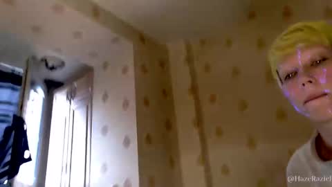  Yrriel Strife Candy-Demon Caveboy mr. Cringe   online show from 09.18.25