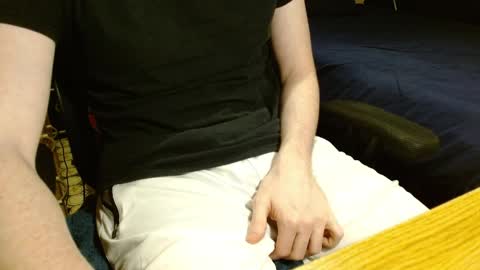 Snapshot of readytocum90 chatting on 04.01.26 Scrappy Coco online show from 04.01.26