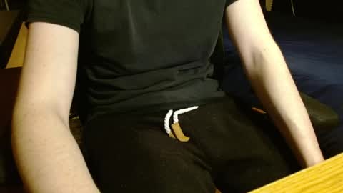 Snapshot of readytocum90 chatting on 04.12.26 Scrappy Coco online show from 04.12.26