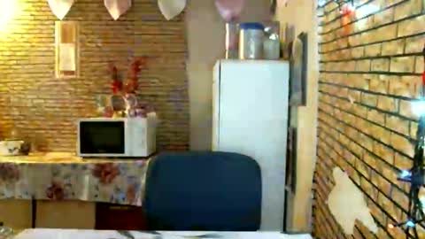 Snapshot of real_coupl3 chatting on 04.20.26 real_coupl3 online show from 04.20.26