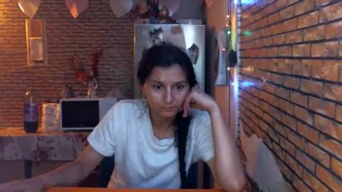 Snapshot of real_coupl3 chatting on 05.31.26 real_coupl3 online show from 05.31.26