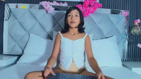 Snapshot of real_doncella_pussy chatting on 04.27.26 DONCELLA online show from 04.27.26
