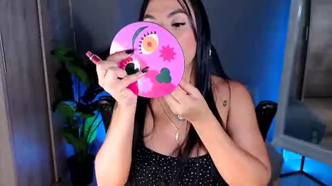 Snapshot of realalinacruz chatting on 06.21.26 Alina Cruz online show from 06.21.26