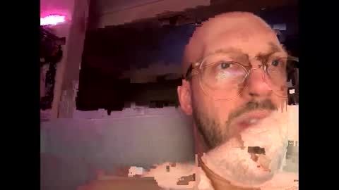 Snapshot of realhorsedick chatting on 06.08.26 HugeSecret online show from 06.08.26