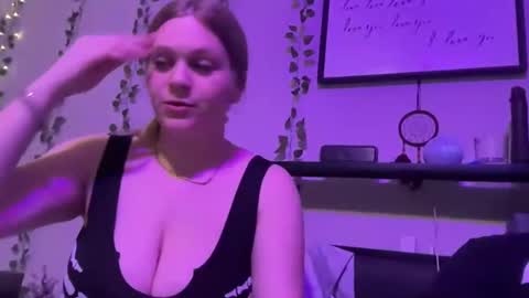 Snapshot of realpurp_ chatting on 01.09.25 Preston Stella online show from 01.09.25