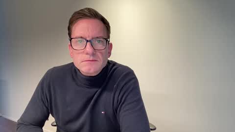 realstuff_ online show from 12.11.24