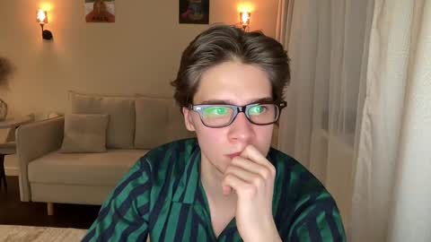 AliceEve online show from 01.20.25