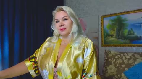 Im a little sick. Ill be back soon. online show from 10.04.25