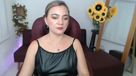 Snapshot of rebeca_milf chatting on 06.06.26 REBECA online show from 06.06.26