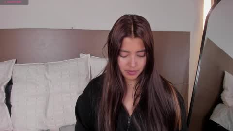 Snapshot of rebeca_williams_ chatting on 06.03.26 Rebeca Williams online show from 06.03.26