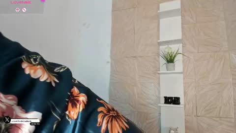 Snapshot of rebecablack_ chatting on 07.15.26 Rebeca Black online show from 07.15.26