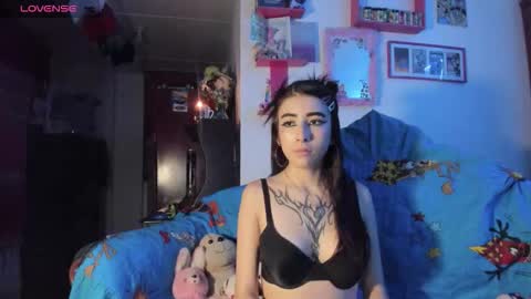 Snapshot of rebecahart chatting on 02.12.26 Rebecca online show from 02.12.26