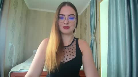 Rebecca online show from 09.13.25