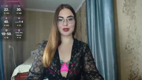 Rebecca online show from 03.02.26