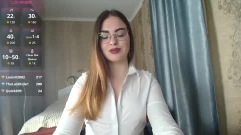 Rebecca online show from 04.03.26