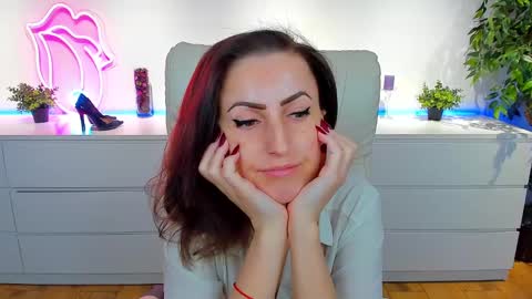 rebecca_diamonds online show from 02.03.25